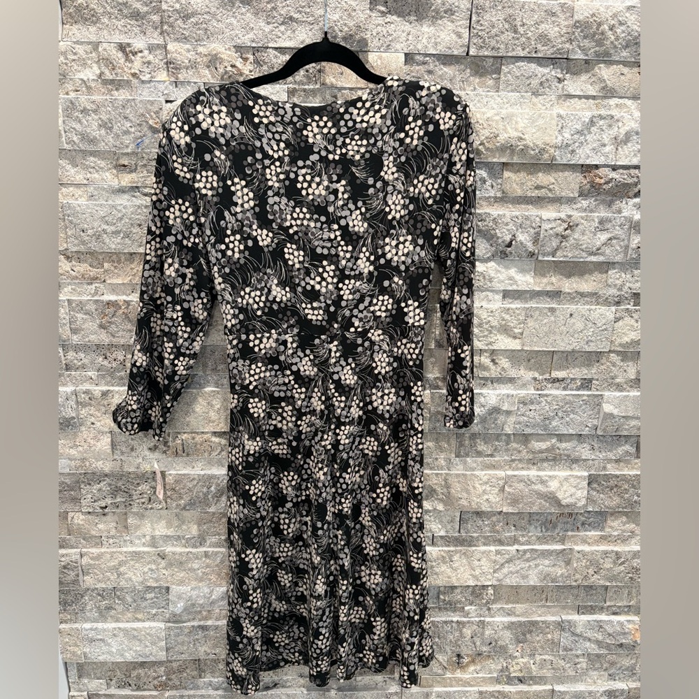 Dressbarn‎ Black, grey and Cream Long Sleeve Dress flowy fabric - Picture 7 of 9